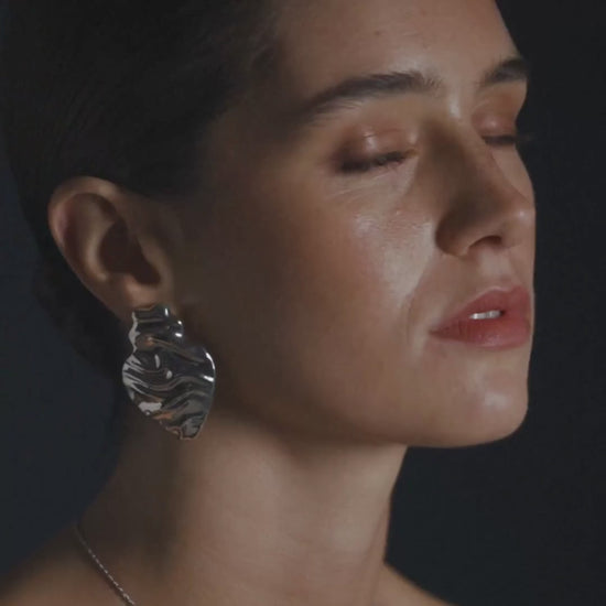 Earrings Melting Heart in Silver