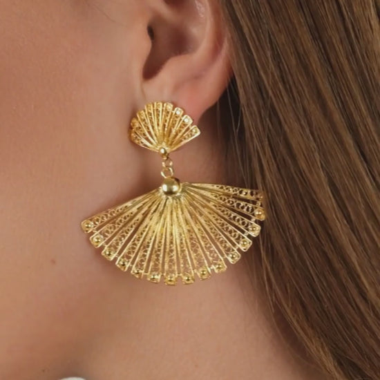 Earrings Fan in Silver