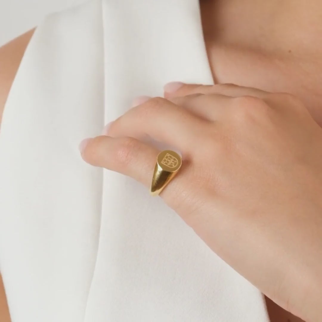 Ring Escudo in Gold Plated Silver